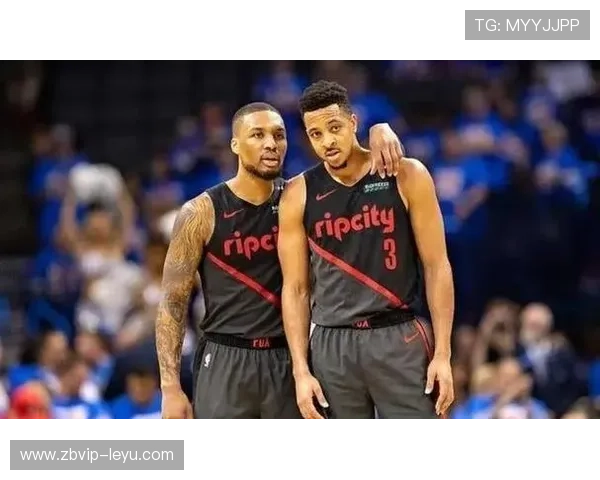 哈特成鹈鹕铁血代表，场上拼到最后