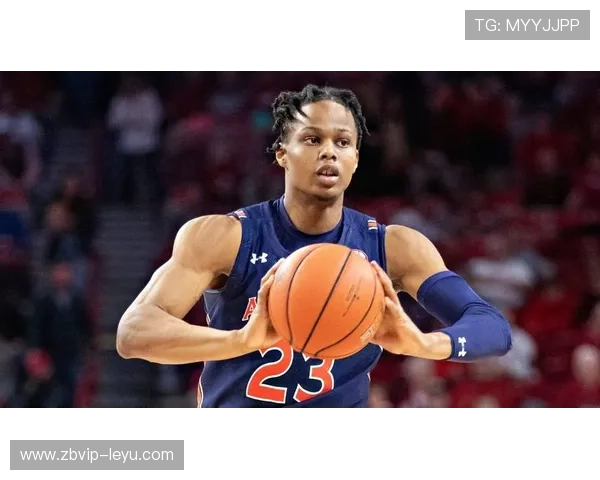 艾萨克三分进步引领新闻报道新潮流